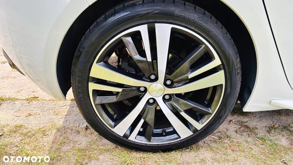 Peugeot 308 - 24