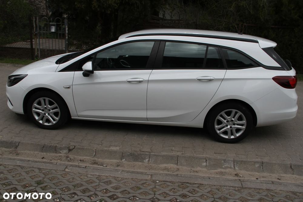 Opel Astra 1.2 T Elegance S&S - 3