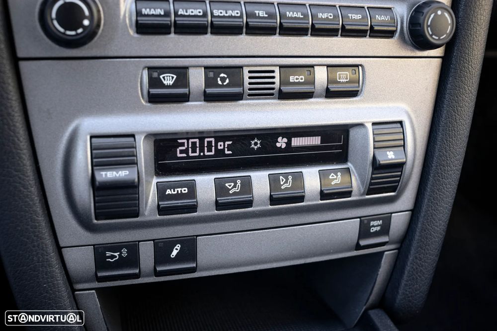 Porsche 911 Série F - 16