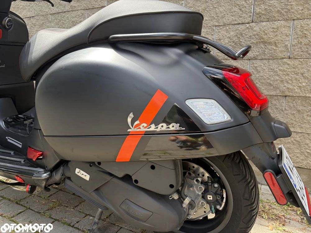 Vespa GTS - 22