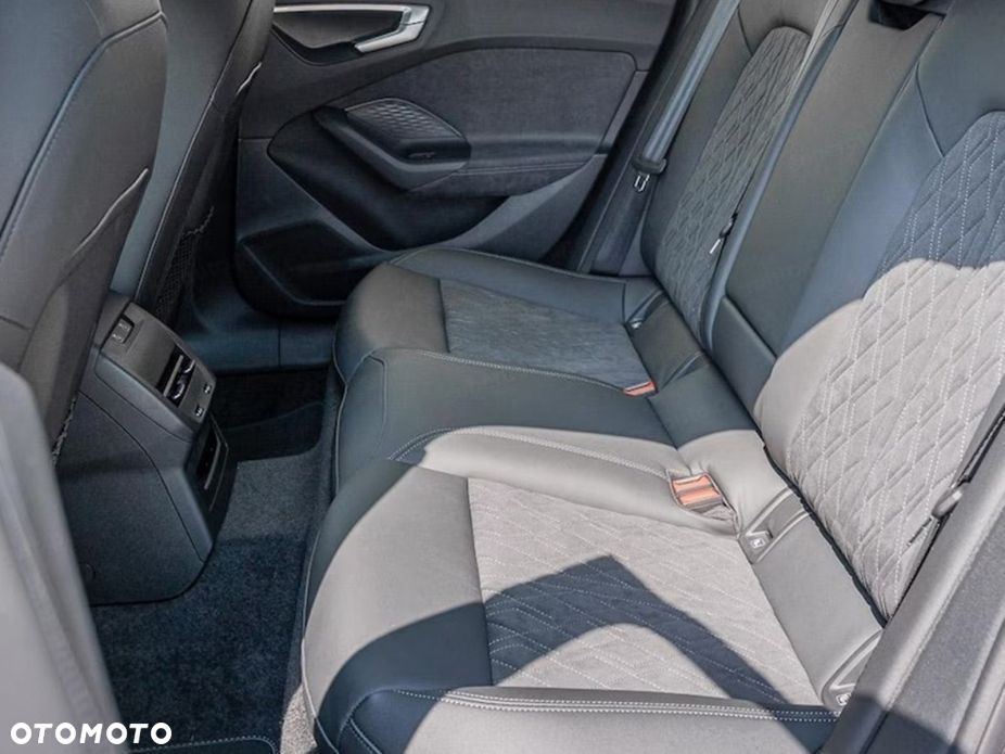 Audi A5 Avant TDI mHEV Quattro S tronic - 17