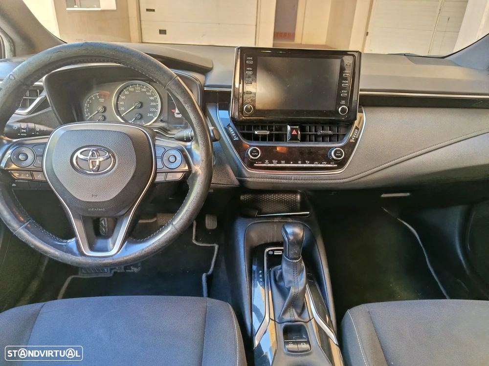 Toyota Corolla Touring Sports - 8