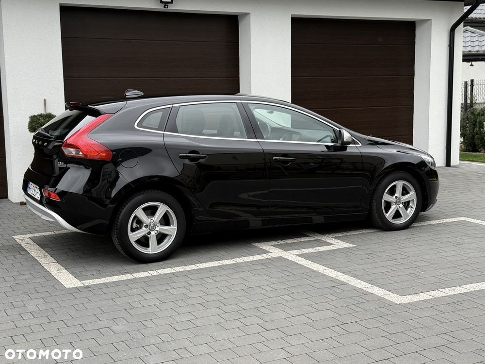 Volvo V40 D2 Drive-E Momentum - 8