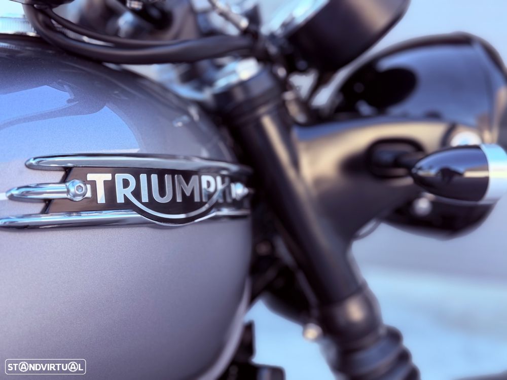 Triumph Bonneville t120 Black - 14