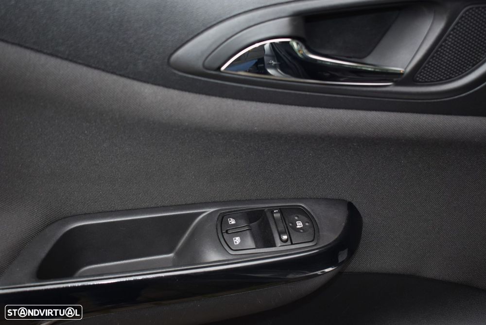 Opel Corsa 1.0 T 120 Anos - 20