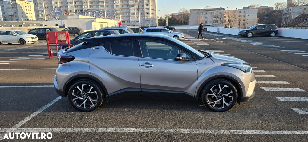 Toyota C-HR Hybrid Style Selection - 29
