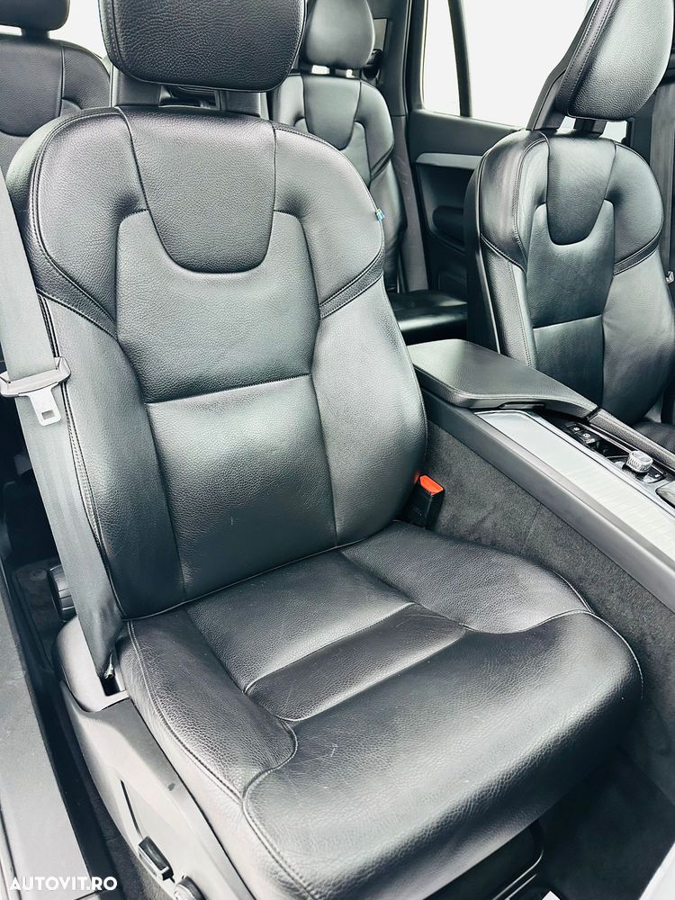 Volvo XC 90 D5 AWD Geartronic Momentum - 19