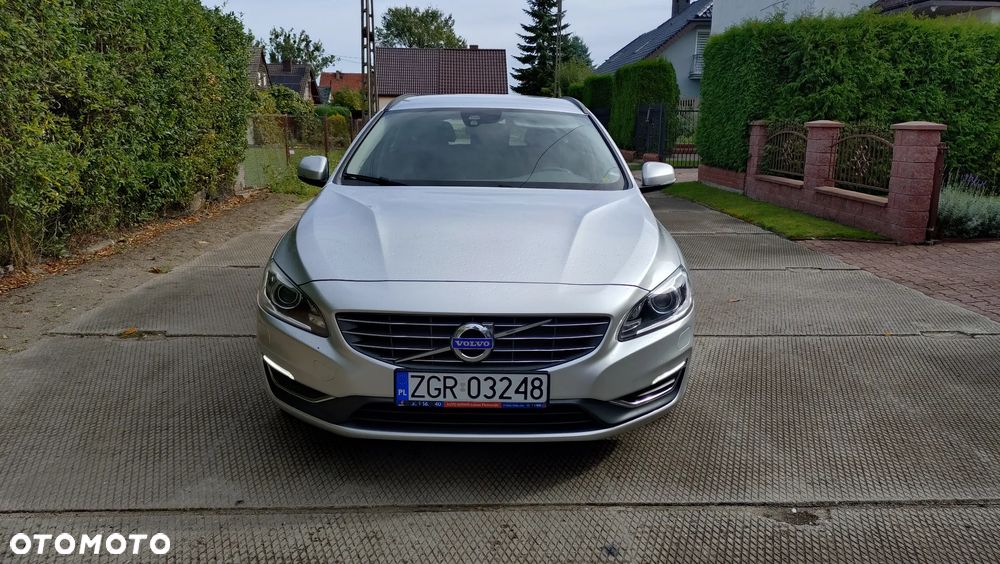 Volvo V60 D3 Momentum - 2