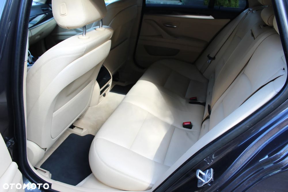 BMW Seria 5 520d Edition Fleet Exclusive - 24