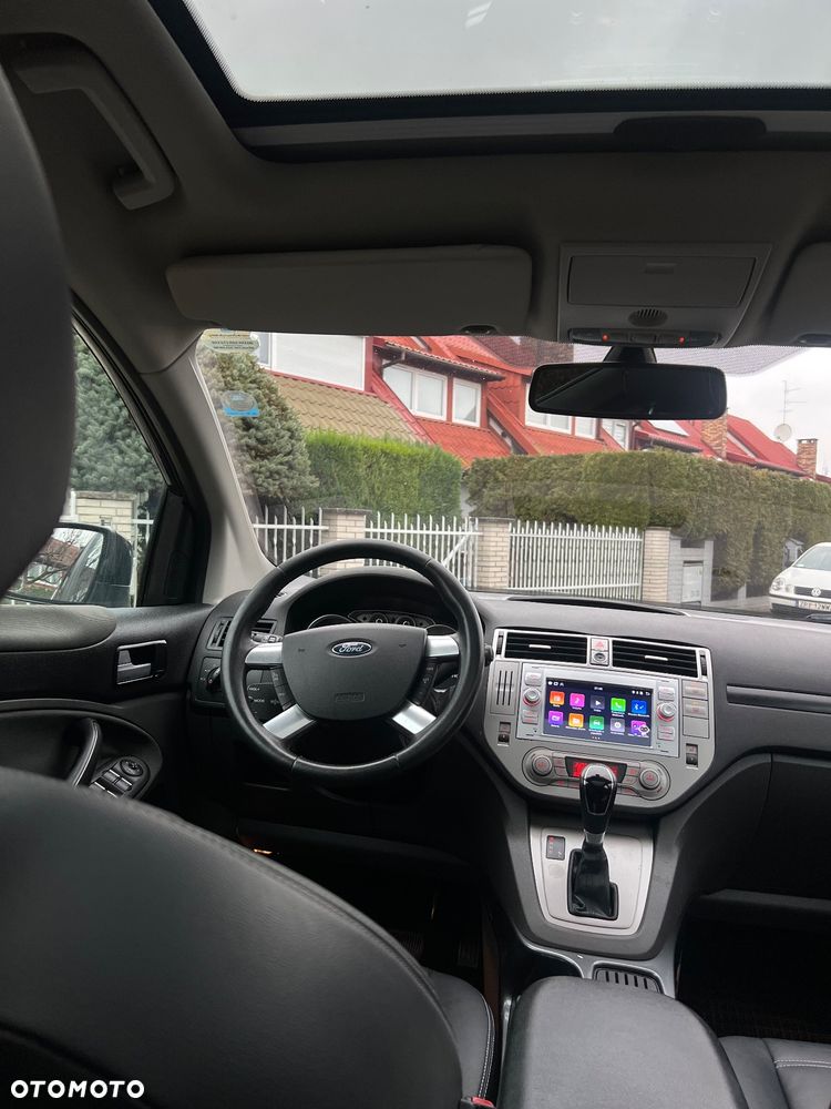 Ford Kuga 2.0 TDCi 4x4 Titanium - 36