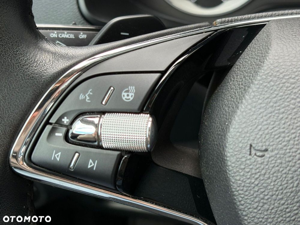 Skoda Karoq 1.5 TSI ACT Style DSG - 8