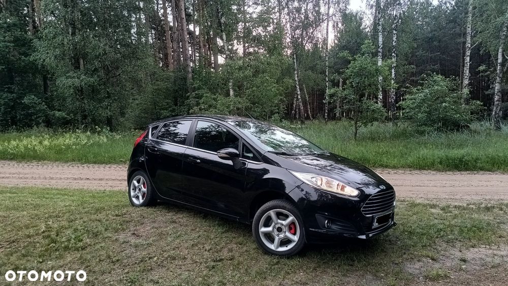 Ford Fiesta 1.6 TDCi DPF Titanium - 4