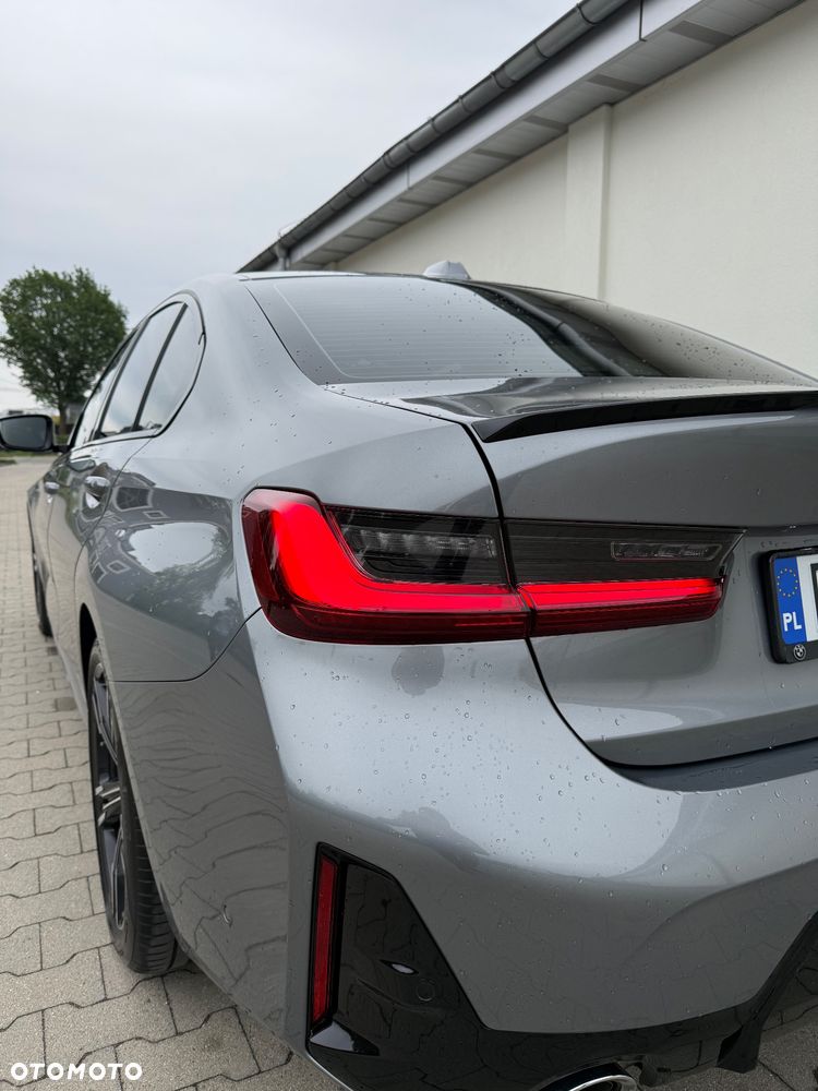BMW Seria 3 320i - 11