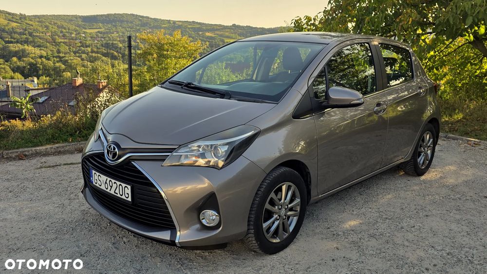 Toyota Yaris 1.33 Premium - 2