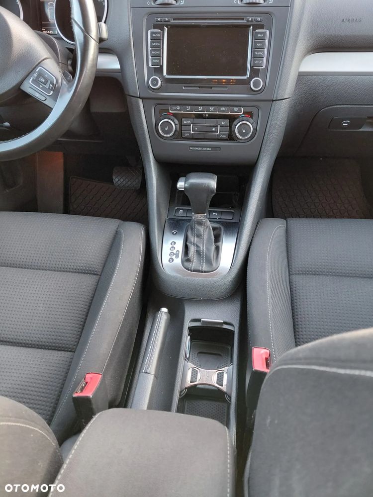 Volkswagen Golf 1.2 TSI DSG Comfortline - 3