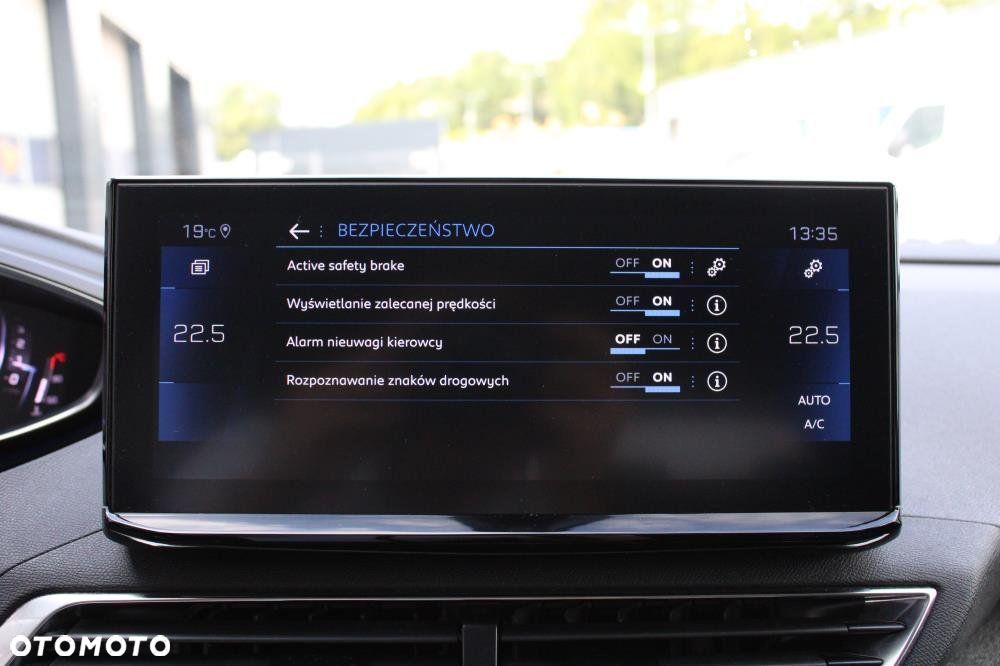 Peugeot 3008 - 29