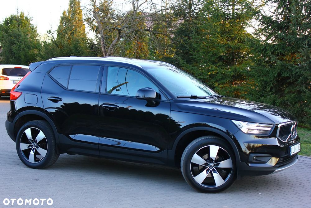 Volvo XC 40 D3 Momentum Pro - 2