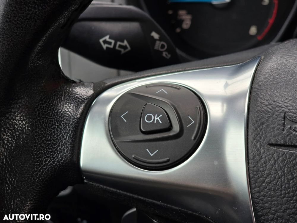 Ford Focus 1.6 TDCI ECOnetic 88g Start-Stopp-System Titanium - 23