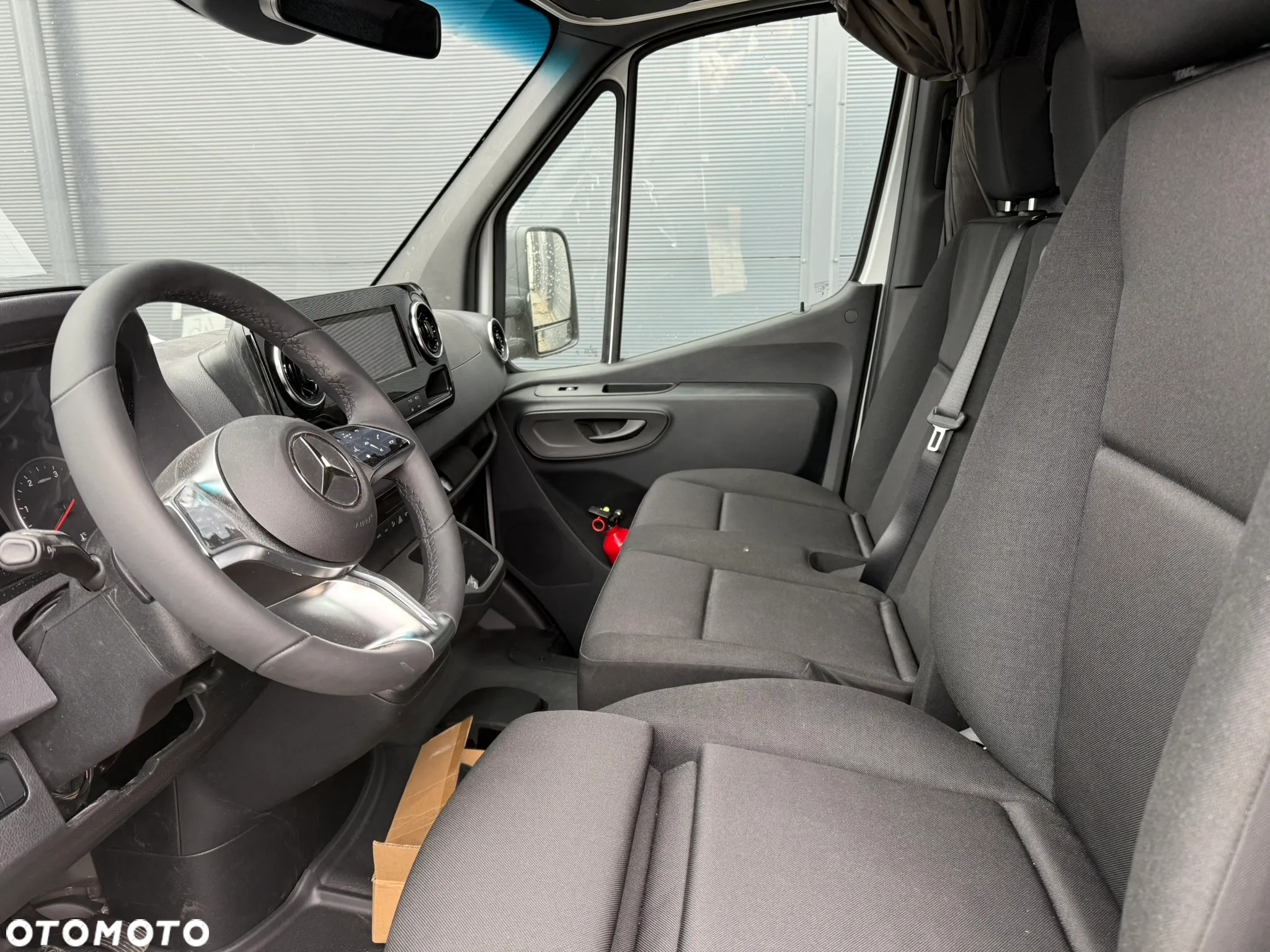Mercedes-Benz Sprinter - 10