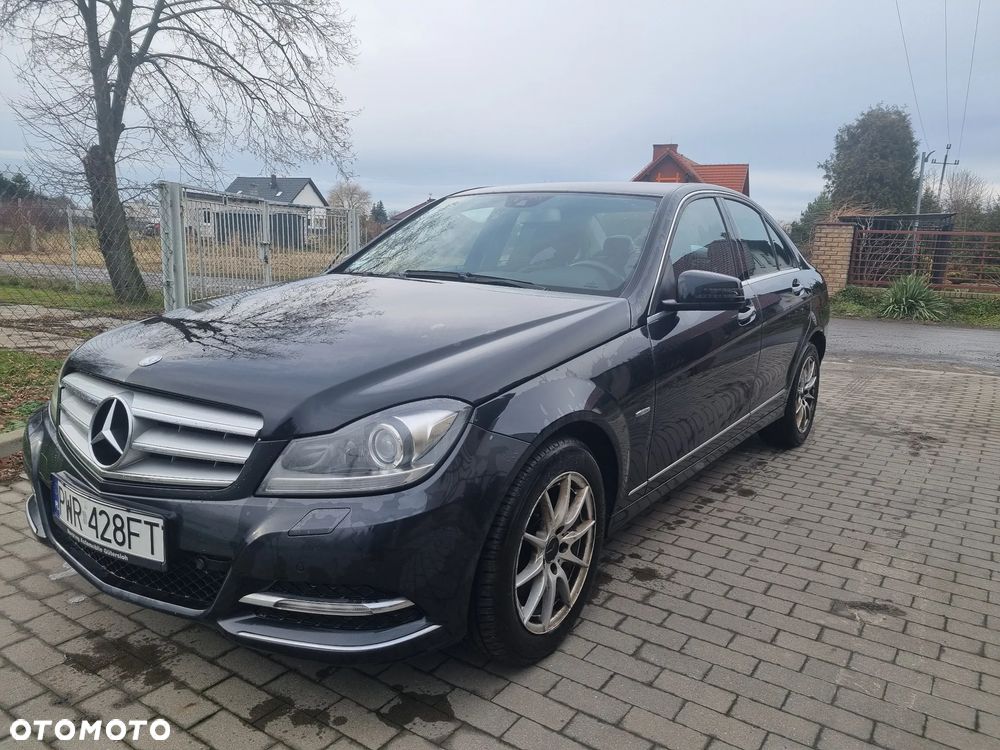Mercedes-Benz Klasa C 200 CGI BlueEFFICIENCY Elegance - 1