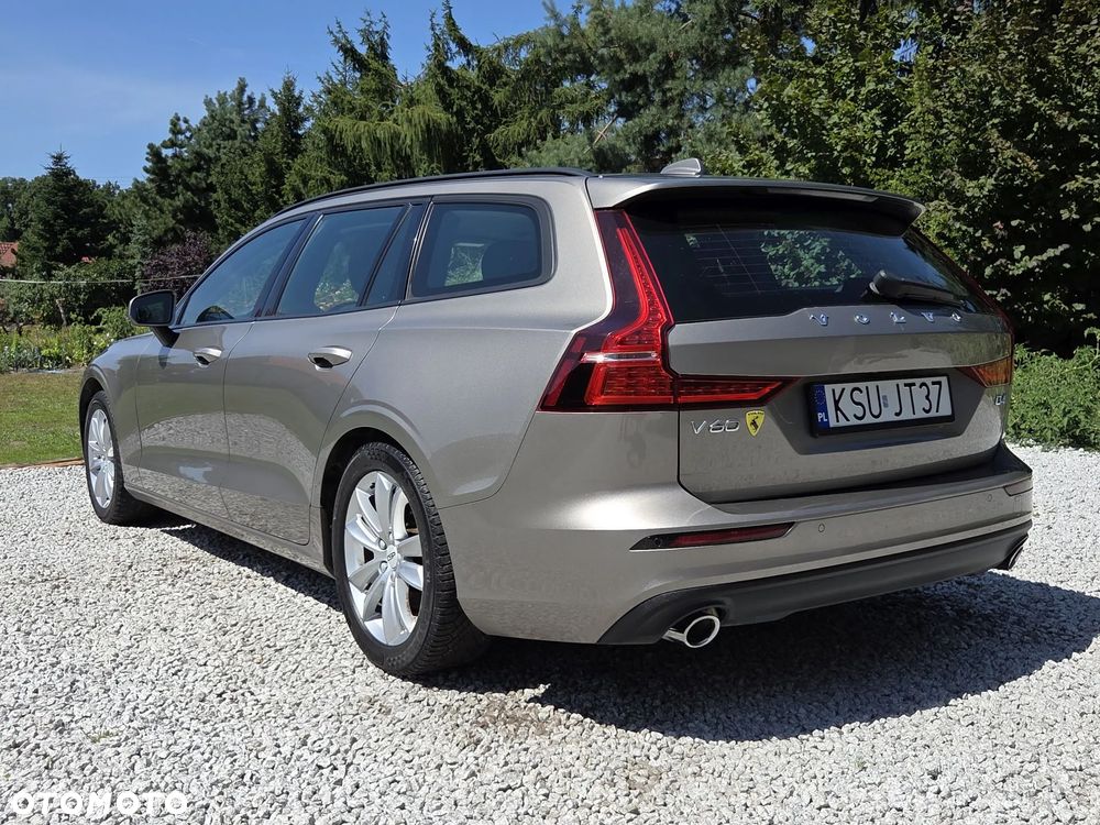 Volvo V60 D4 Geartronic Momentum - 26