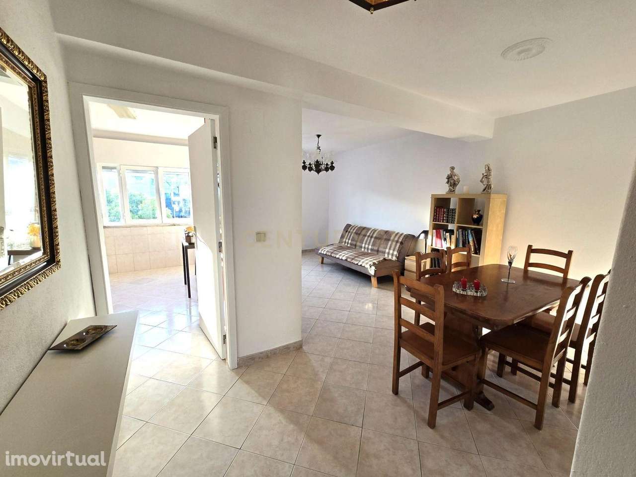 T2 espaçoso mobilado na Estrada Paço do Lumiar - Grande imagem: 3/20