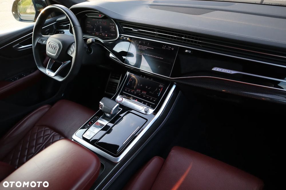 Audi SQ8 - 22