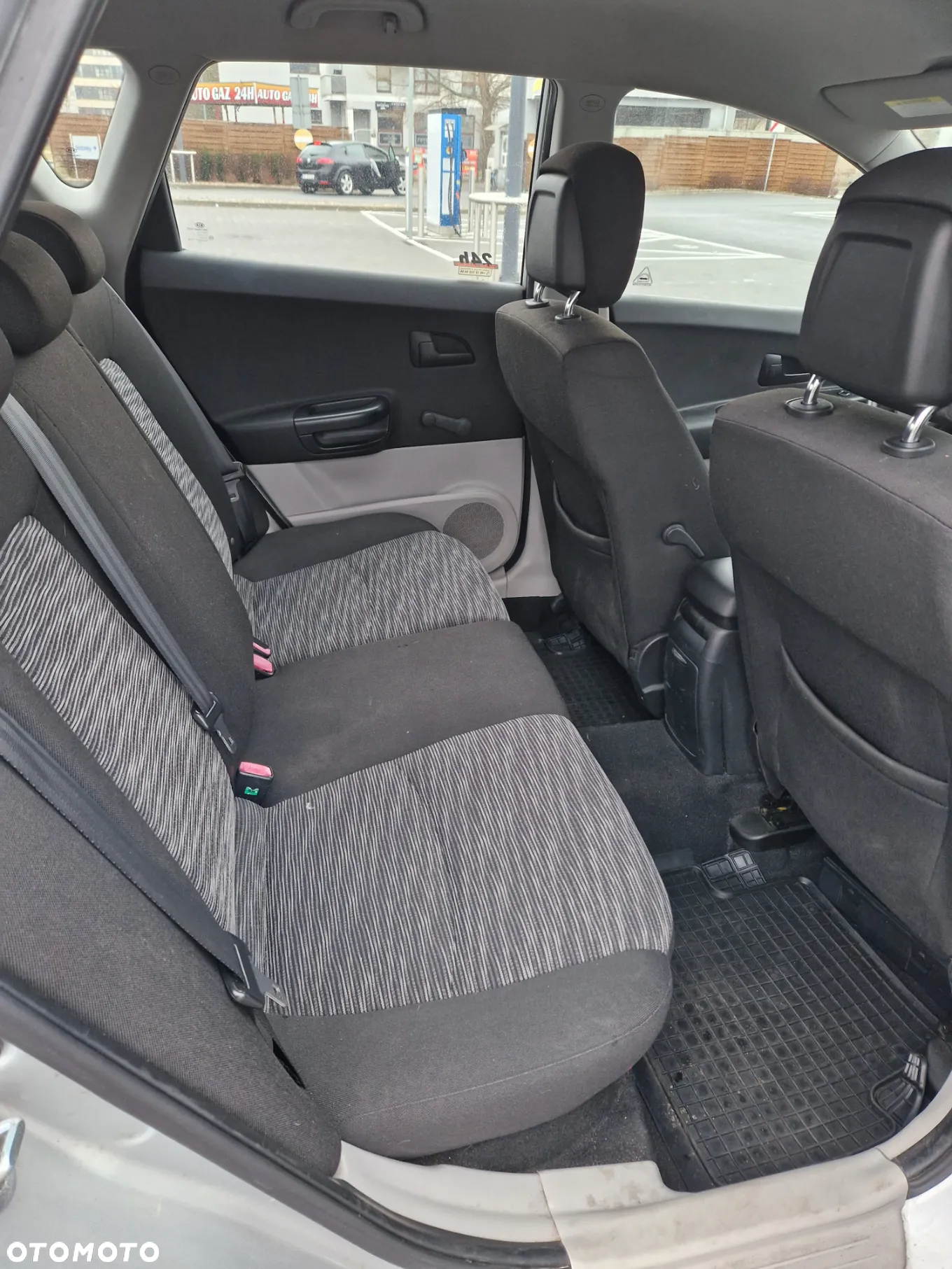 Kia Ceed - 13