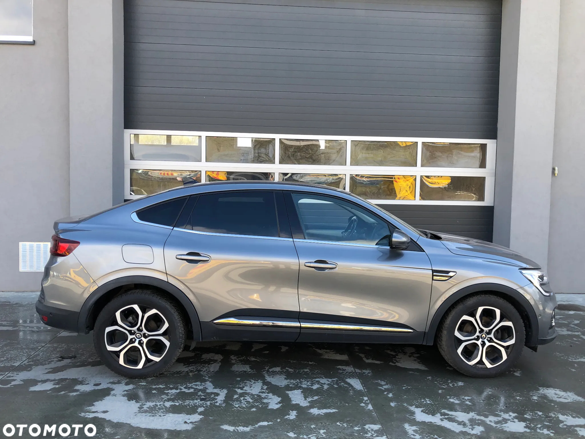 Renault Arkana 1.6 E-TECH Intens MMT - 6
