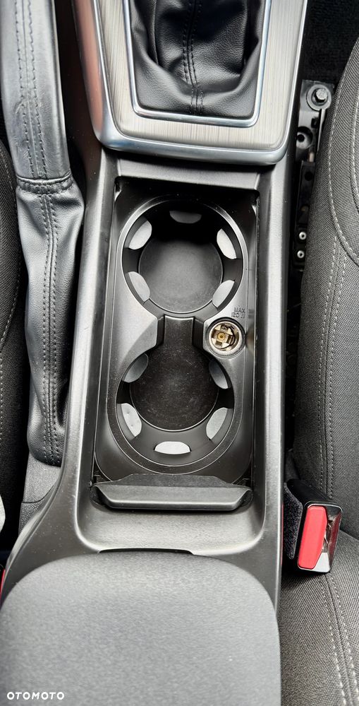 Volvo V40 T2 Momentum - 11