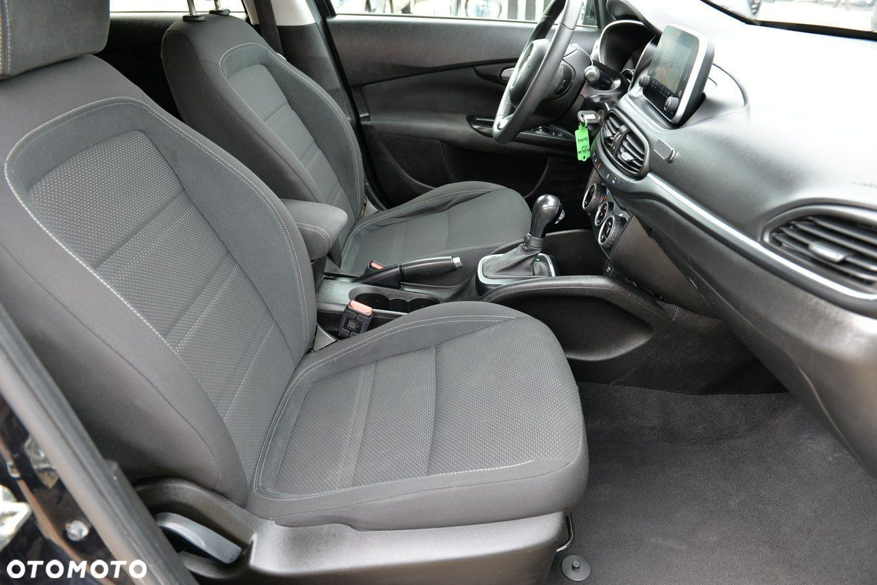 Fiat Tipo 1.6 MultiJet DCT Lounge - 12
