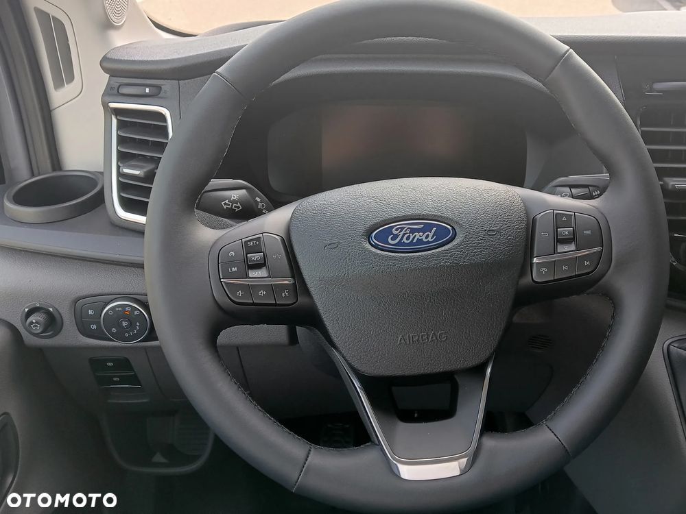 Ford Transit - 6