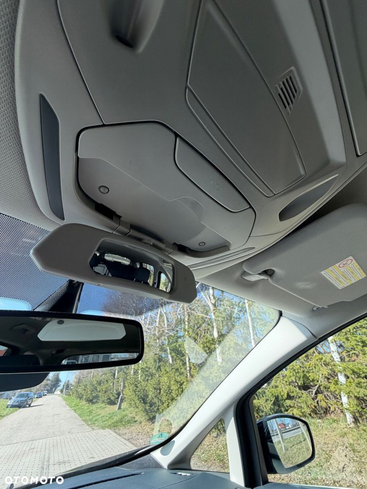 Ford C-MAX 1.6 TDCi Start-Stop-System Titanium - 24