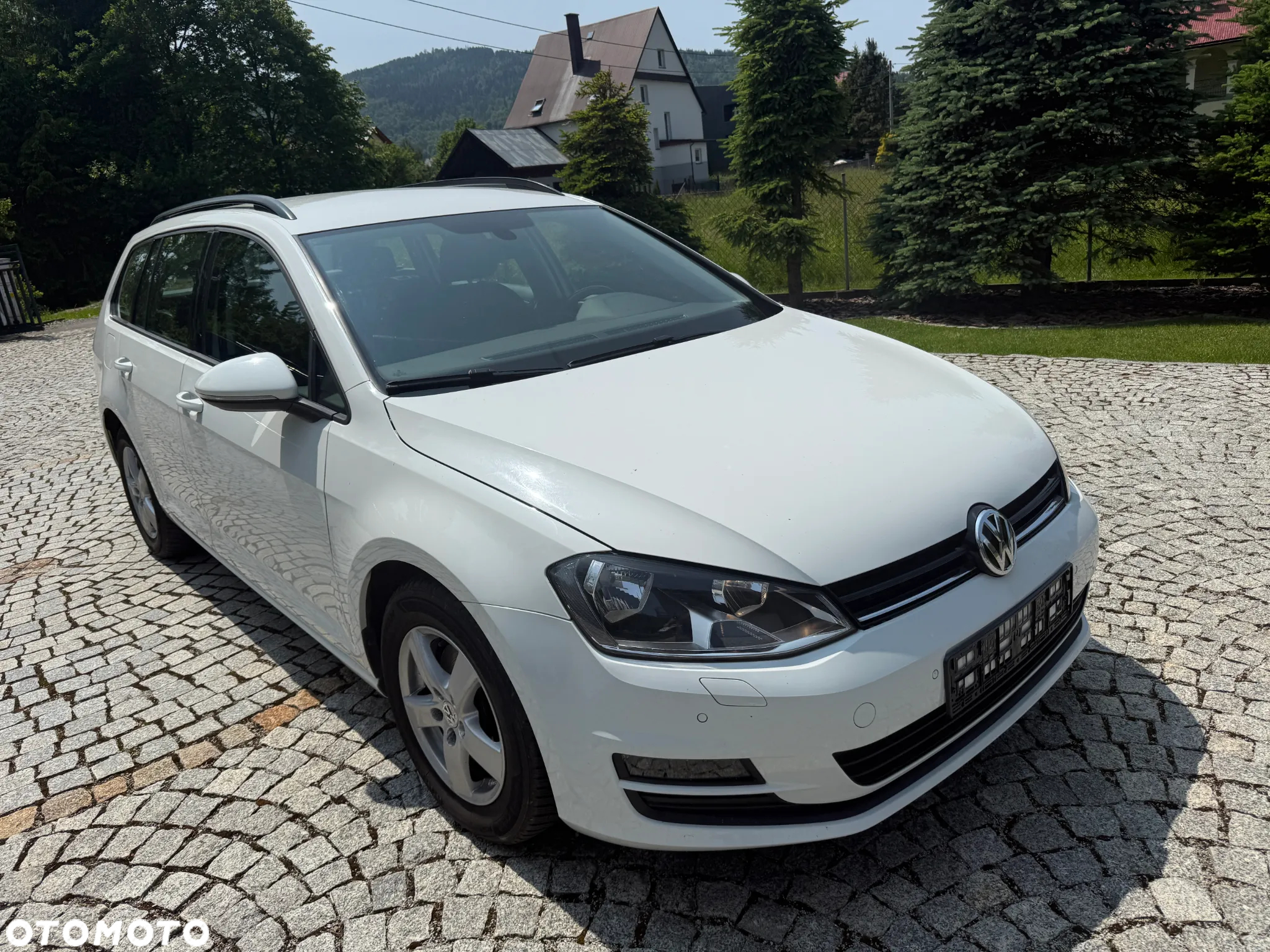 Volkswagen Golf 1.6 TDI DPF Comfortline - 3