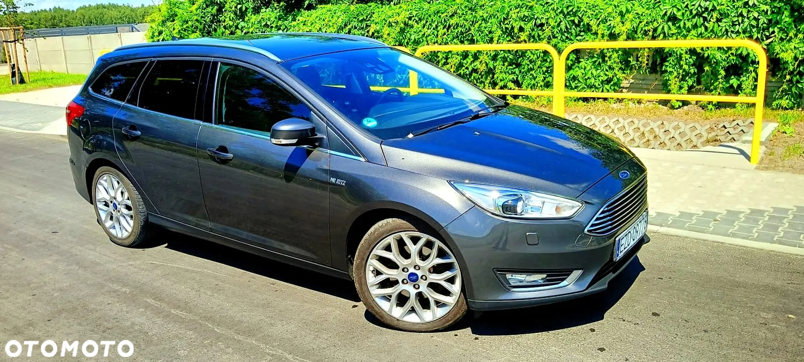 Ford Focus Turnier 1.5 EcoBoost Start-Stopp-System Titanium - 3