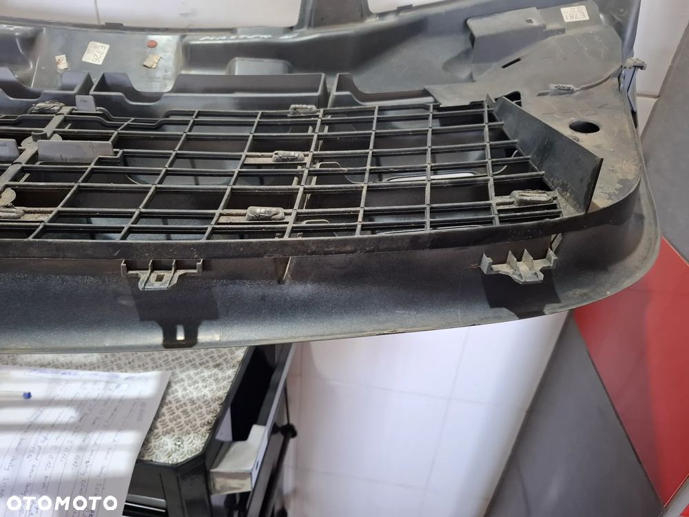 Grill atrapa Renault Master III 2012 rok brak jednego uchwytu - 2