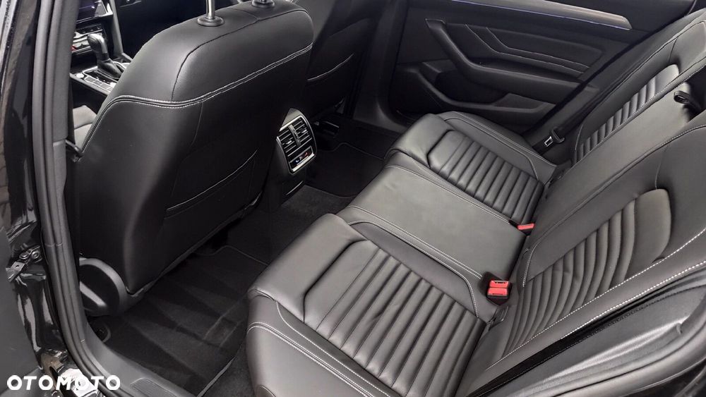 Volkswagen Passat - 10