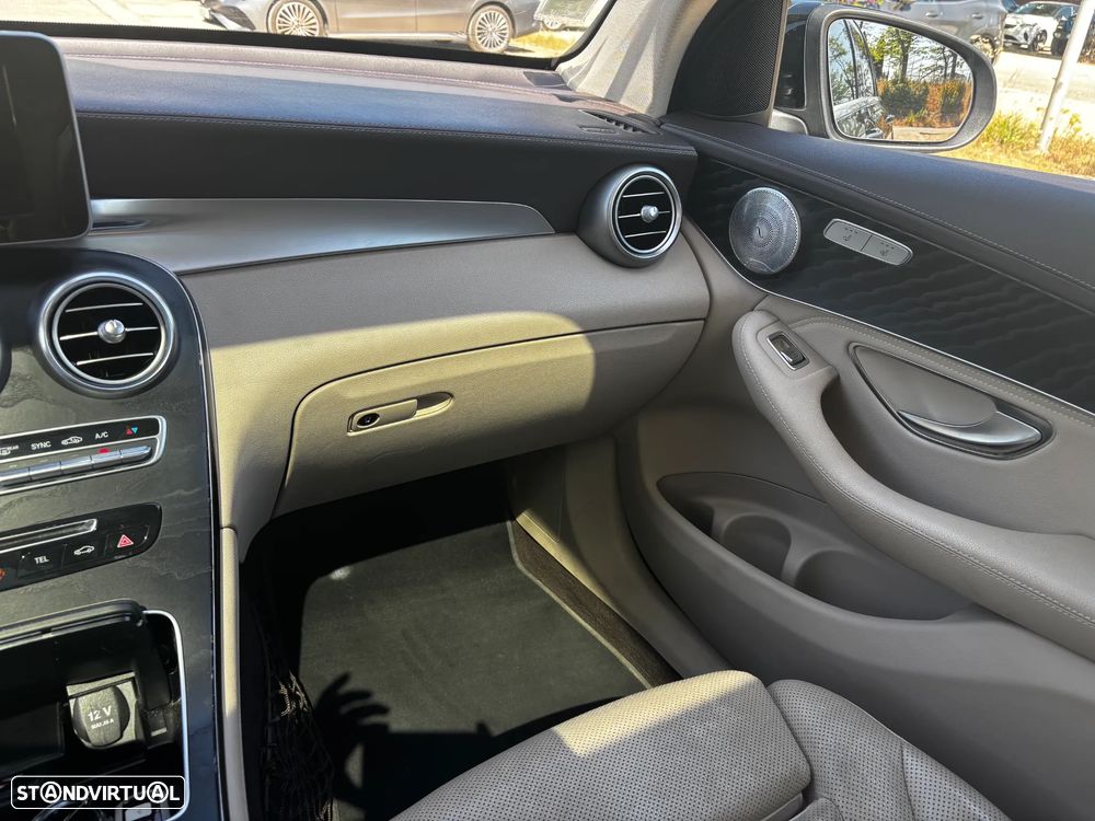 Mercedes-Benz GLC 250 d AMG Line 4-Matic - 21