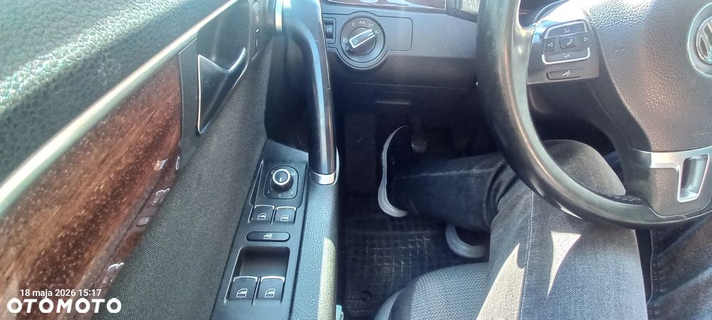 Volkswagen Passat - 33
