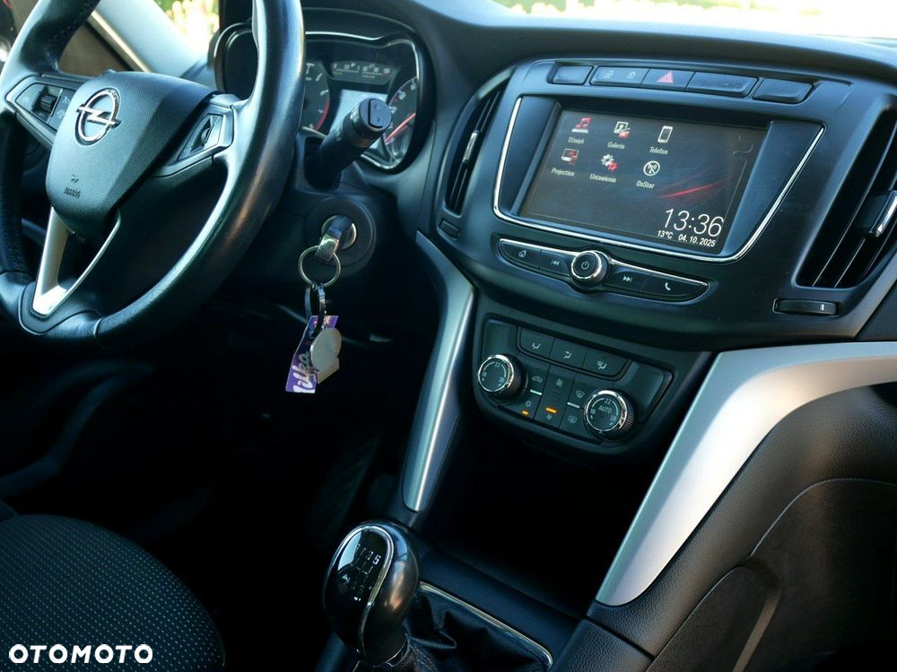Opel Zafira - 22