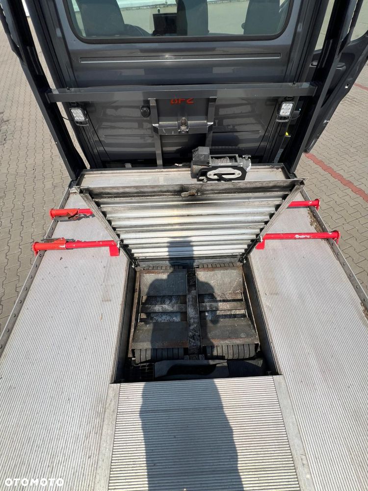 Mercedes-Benz Sprinter - 10