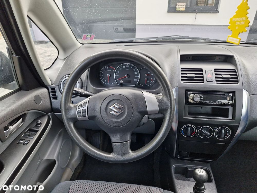Suzuki SX4 - 13