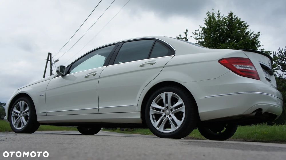 Mercedes-Benz Klasa C 180 CGI Automatik BlueEFFICIENCY - 6