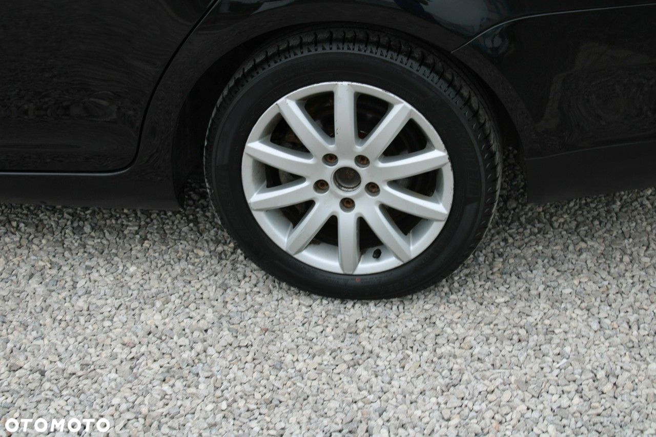 Volkswagen Jetta - 10