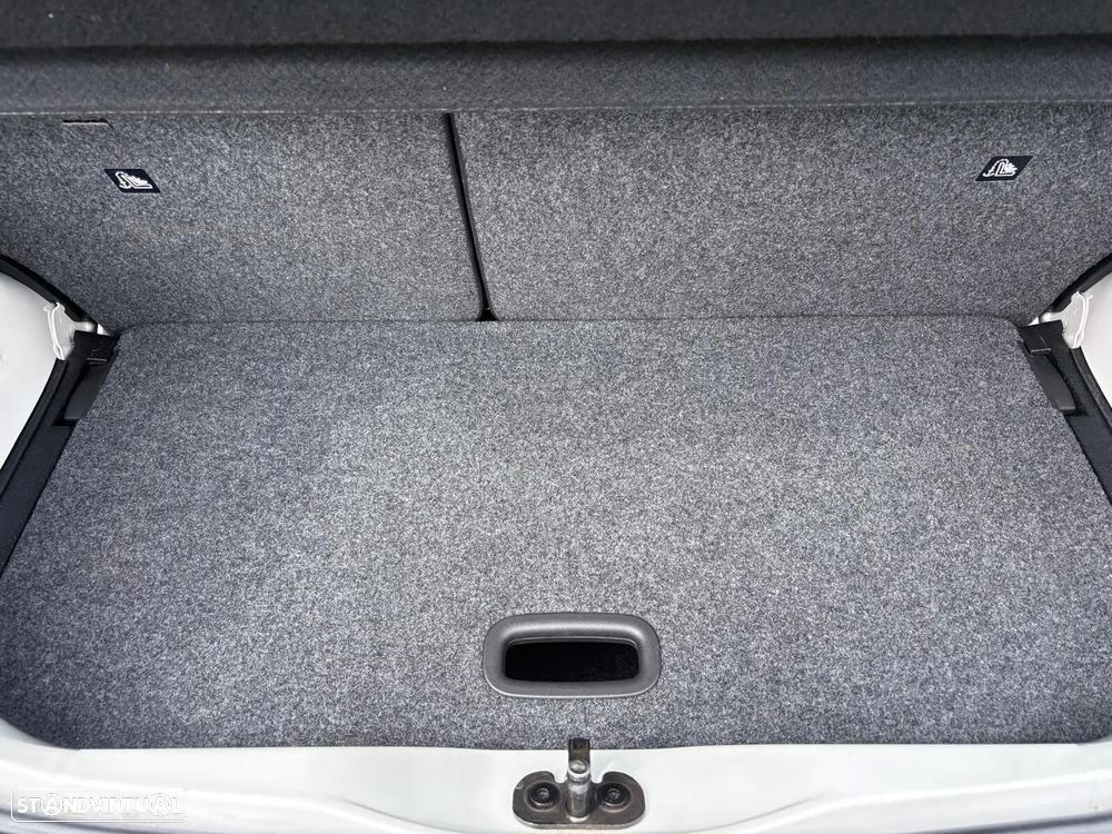 VW Up! 1.0 BMT Move - 29