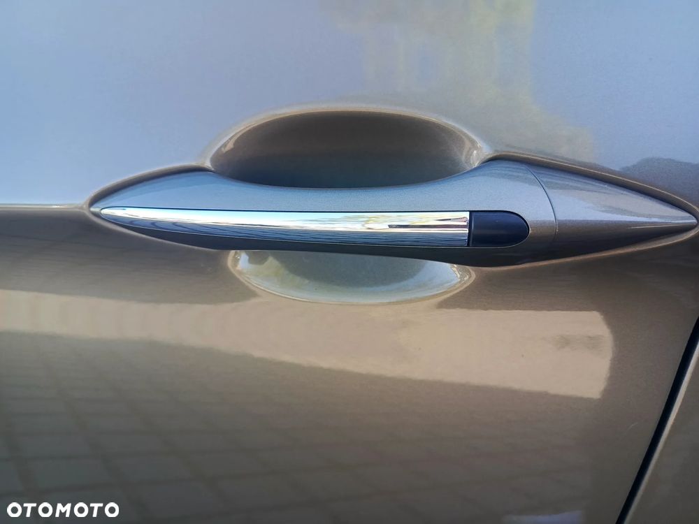 Hyundai i40 i40cw 1.7 CRDi Fifa World Cup Edition - 8