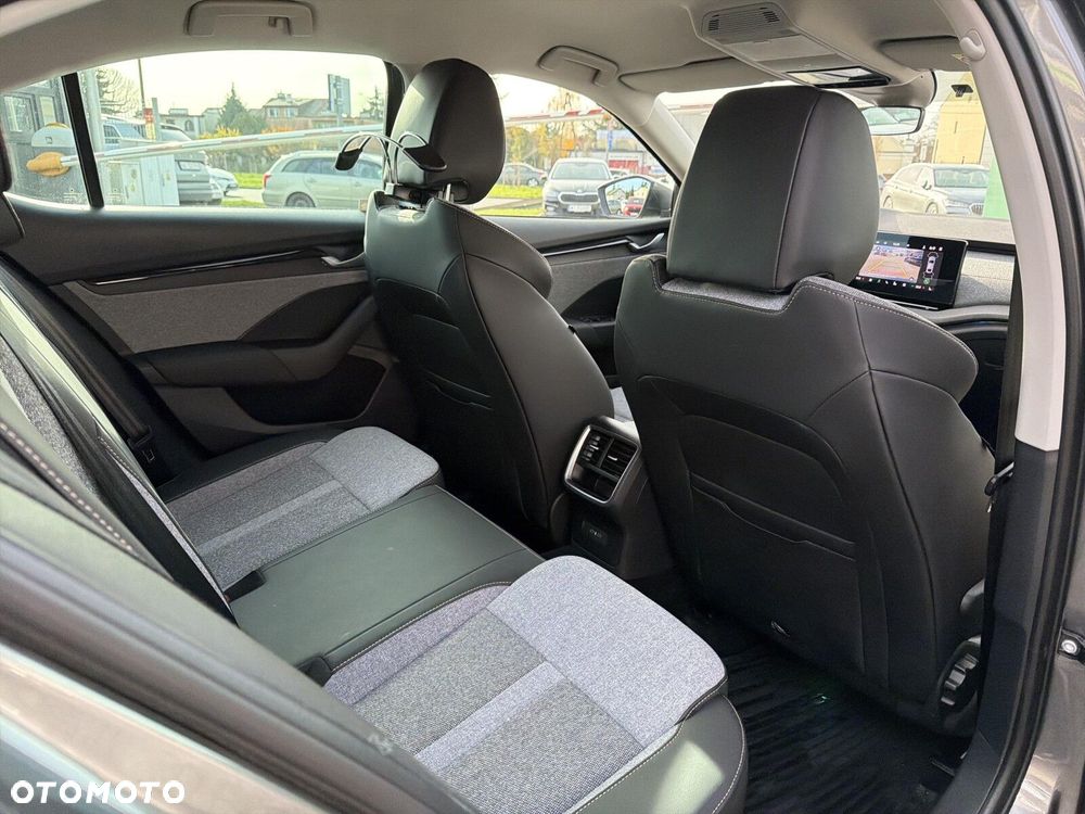 Skoda Octavia 1.5 TSI mHEV Selection DSG - 17