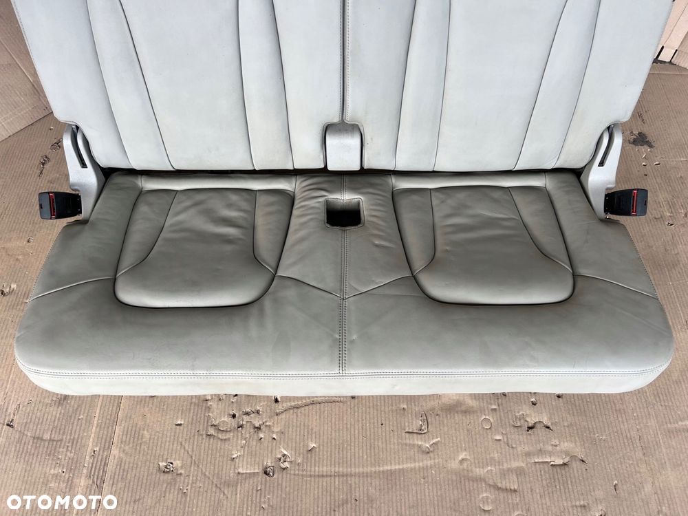 audi q7 4l fotele fotel kanapa iii 3 rząd skóra jasna - 3
