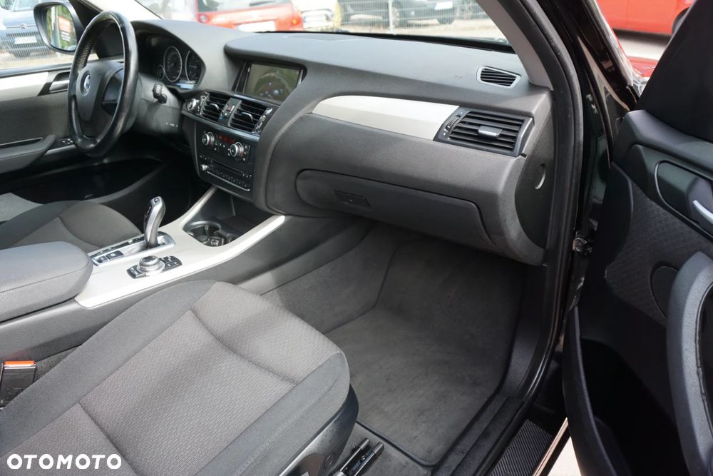 BMW X3 xDrive20d - 16
