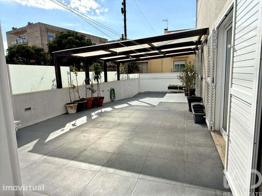 Moradia geminada T5 em Touguinha e Touguinhó de 157 m2 - Grande imagem: 4/34